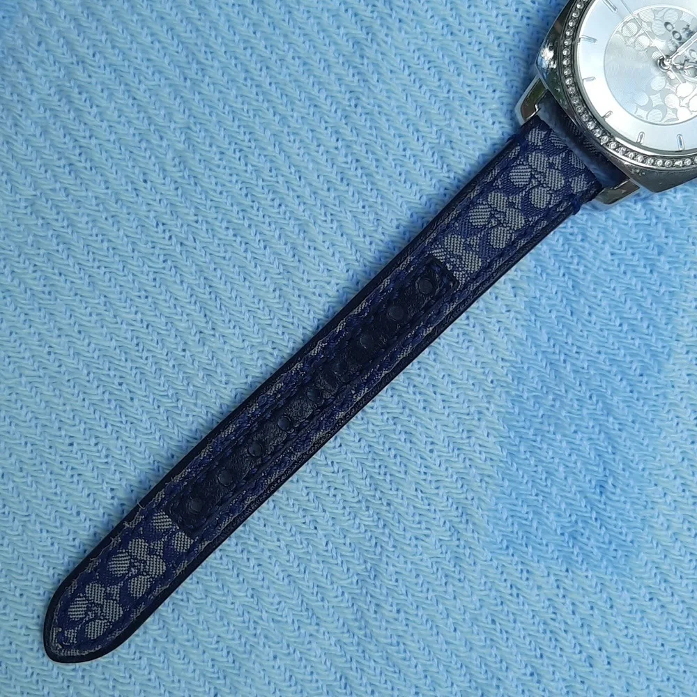 Coach watch - Picture 3 of 8